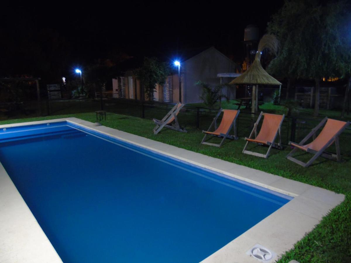 Aitue Bungalows Gualeguaychú Buitenkant foto